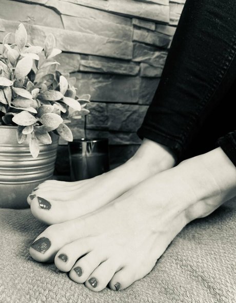 miss secretfeet top pornstar images