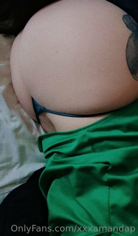 xxxamandap star nude photos