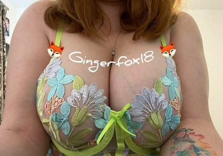 gingerfox18 star naked image