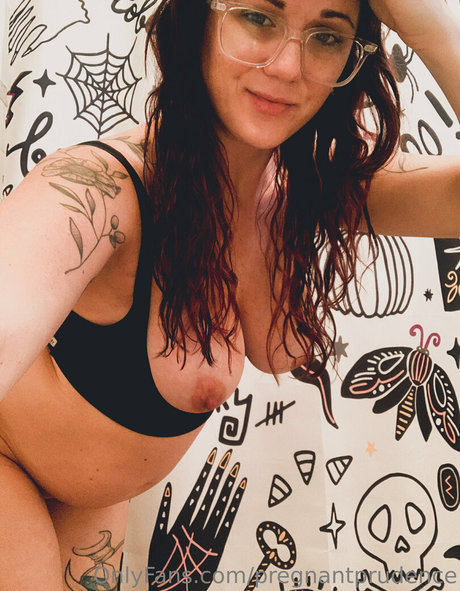 pregnantprudence nude actress picture