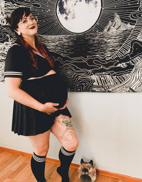 pregnantprudence sexy model image