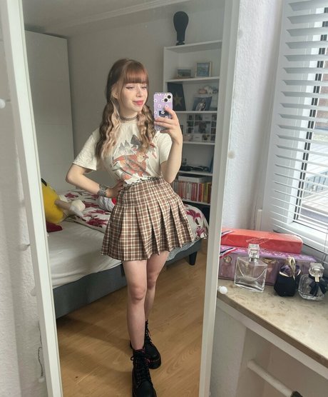 LegendLuna pornographic model archive