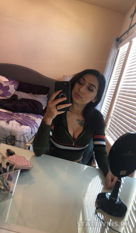 Mariah Castellanos naked pornstar pic