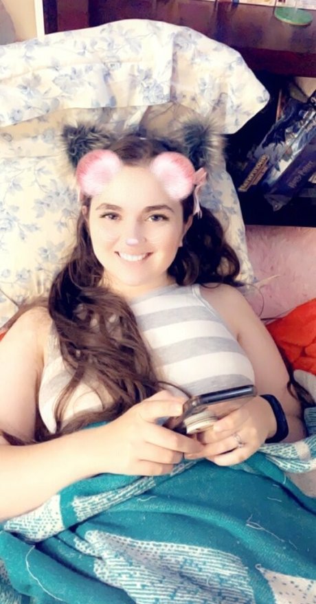 lustfulgeek model nude images