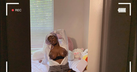 nikkynyxx exclusive model galleries