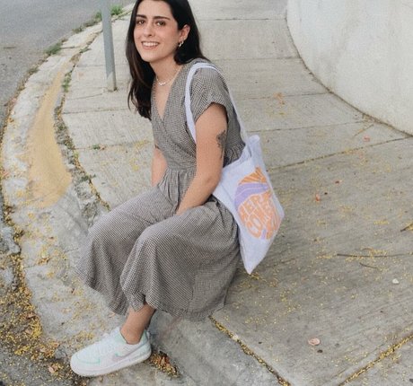 martresequis star sexy photo