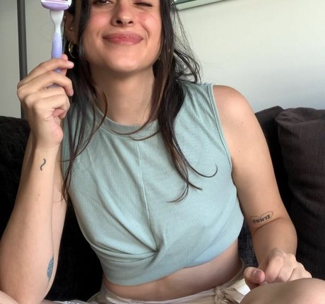 martresequis model exclusive images