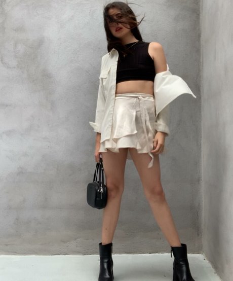 martresequis hot actress img