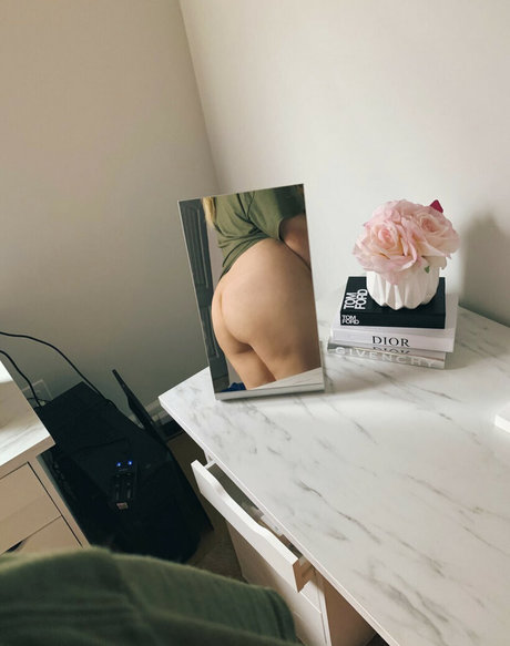 RachRyan hot pornstar pic