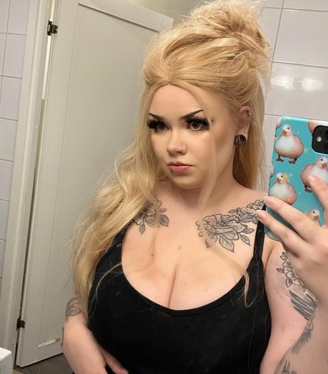 caraharriet model xxx image