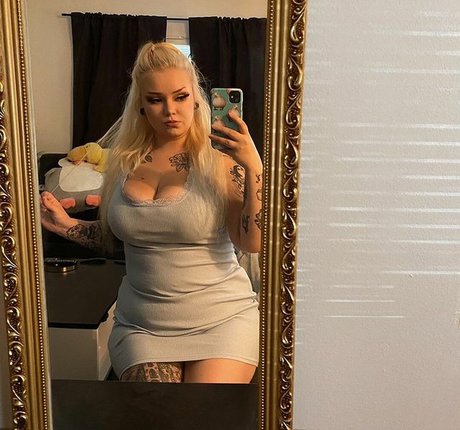 caraharriet star high quality img