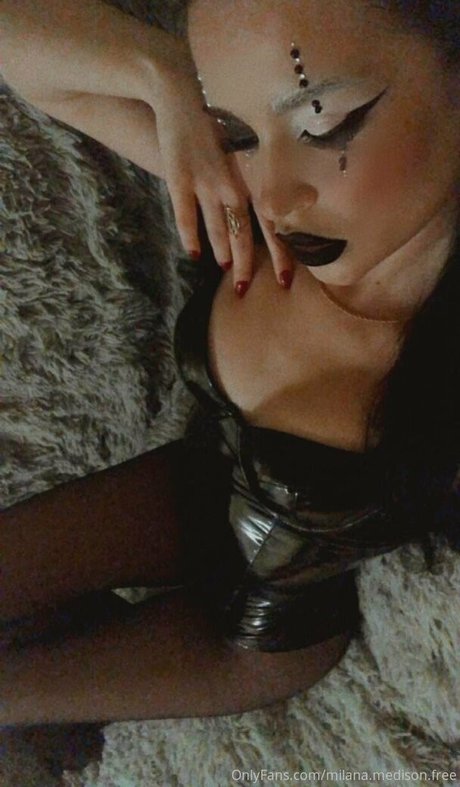 milana moor sexy actress galleries