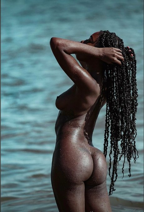 JordanneDeveaux star perfect images