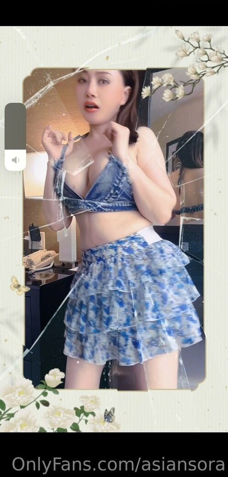 asiansora model top photo