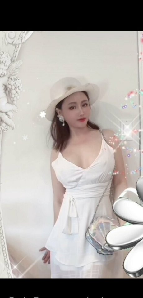 asiansora xxx model photos