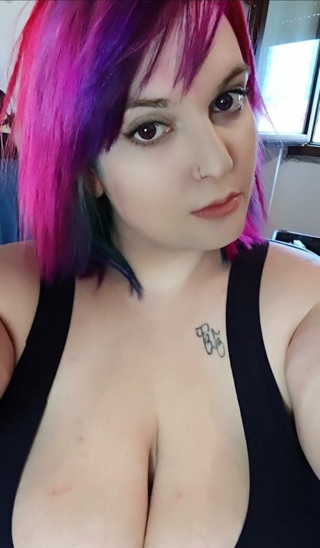 Hilary Ilariaa xxx pornstar pictures