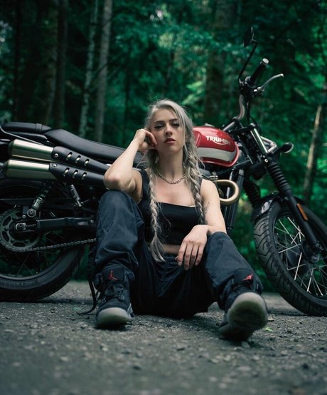 Farbenfuchs sexy pornstar photos