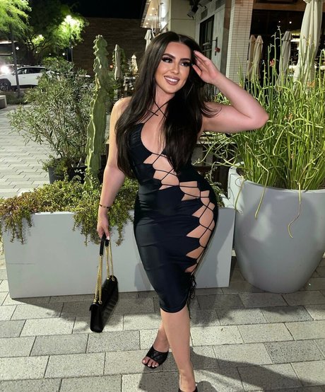 Mamiii xxx model picture