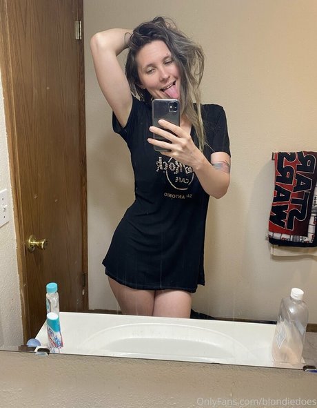 blondiedoes sex actress picture