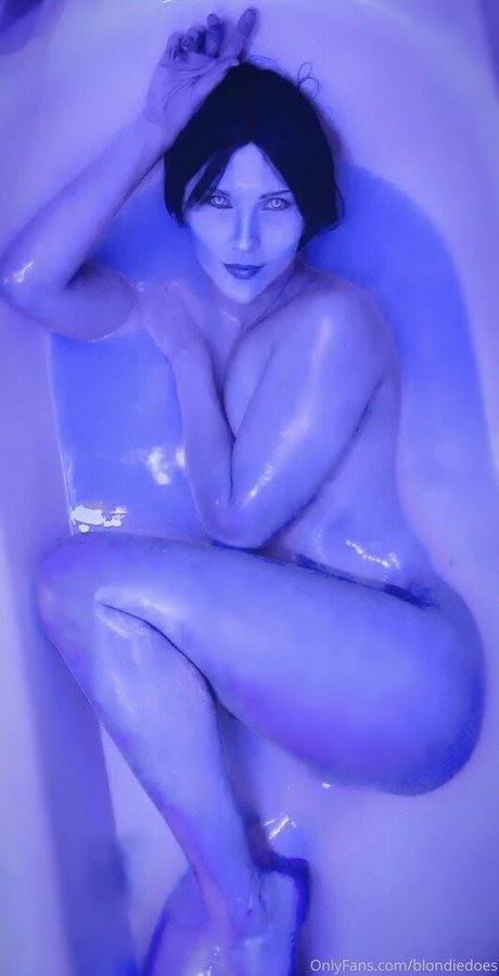 blondiedoes xxx star galleries