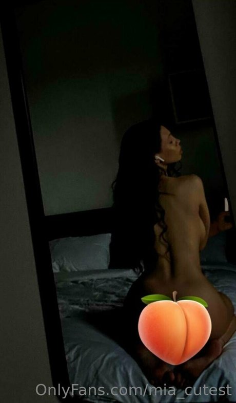 mia cutest erotic model archive