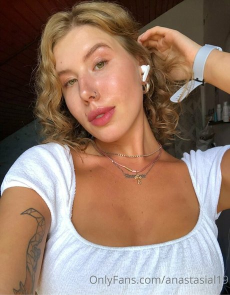 twerkingpeach model beautiful pic