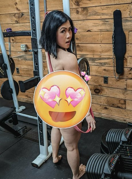 risqkayfeed model free image