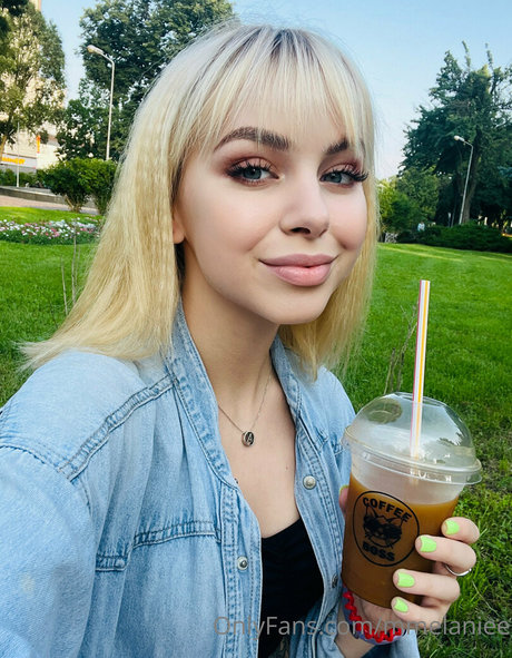 dianakussfree xxx model images