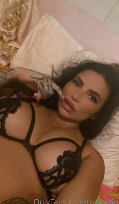 toxicavip naked actress galleries