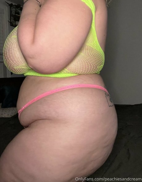 peachyinwonderland nude star pictures