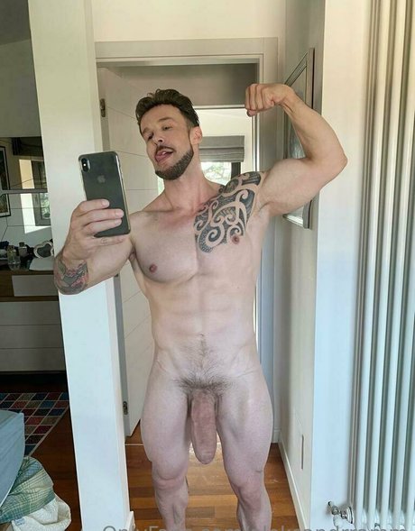 aleksandrramm model naked pic