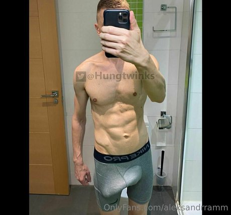 aleksandrramm pornstar naked image