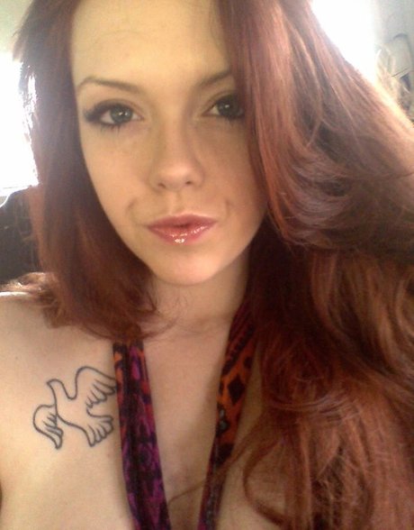 Ryan Smiles adult model galleries