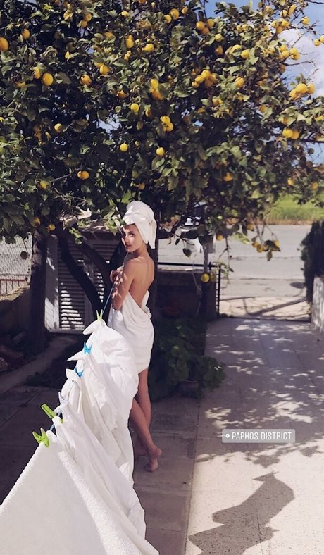 radmilasad model pretty picture