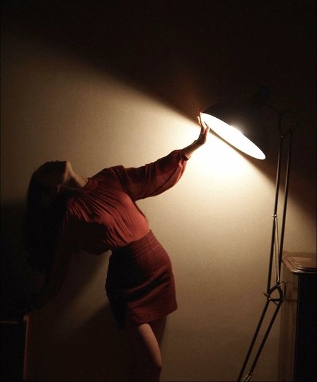 radmilasad naked model photo