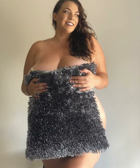 Ashleigh Dunn model pretty galleries