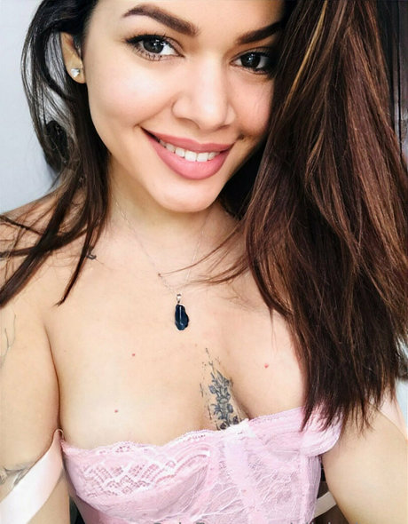 sofia jones2 model pretty archive