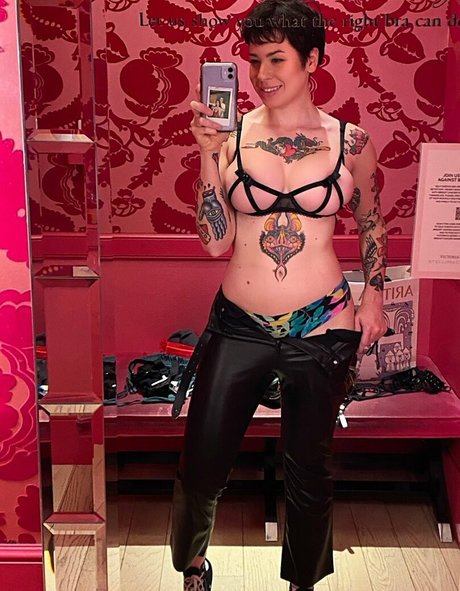 Annie Jay pornstar erotic pic