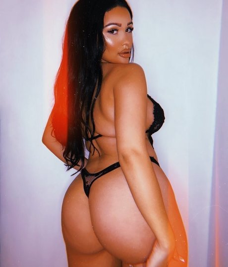 Jasuncensored pornstar pretty gallery