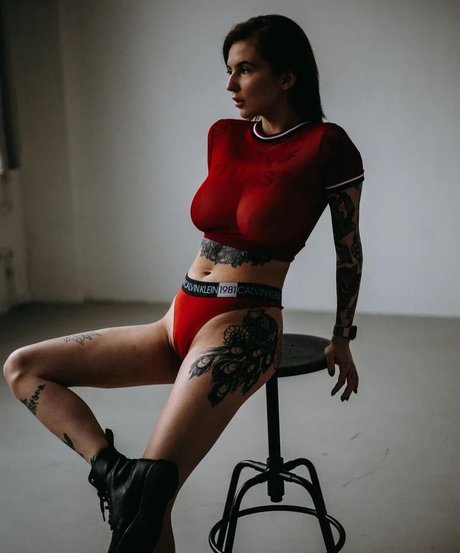 alyyyfabulous profile pic