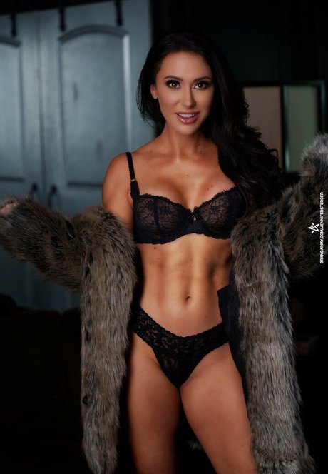 Jennifer Sterger model pretty pictures