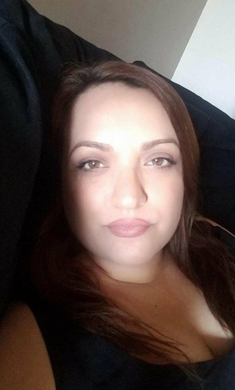 Dark Haired Brunette xxx actress pics