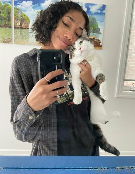 Chronixx tay sexy model archive