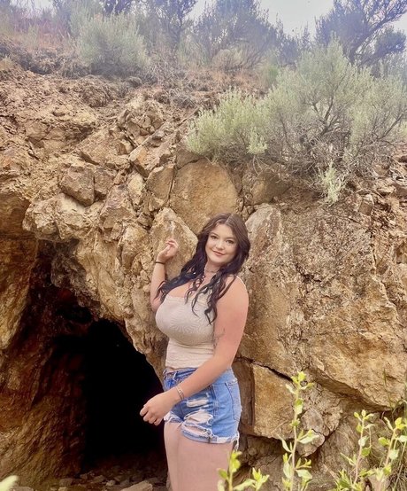 Marilee Golden star free archive