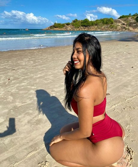 Rebeca Tamonzinha thumbnail