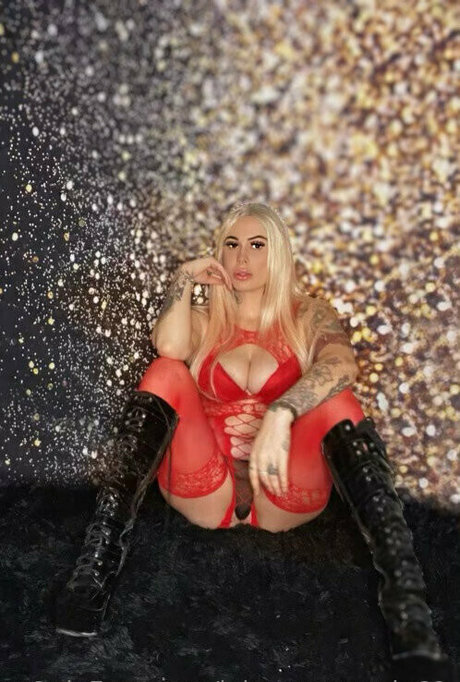 aztec420uk star erotic archive