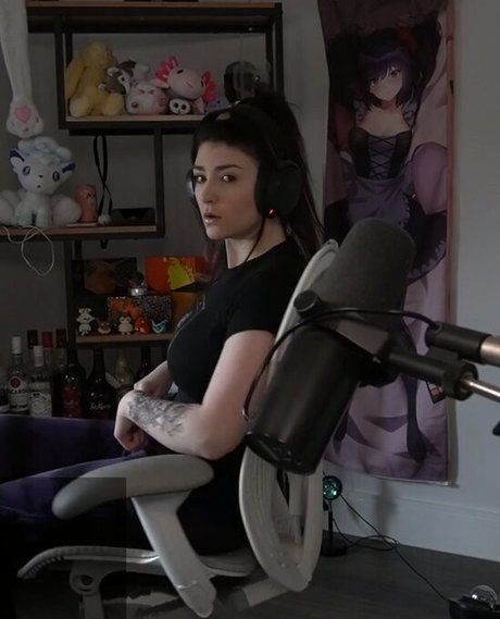 Wolfabelle star pretty img