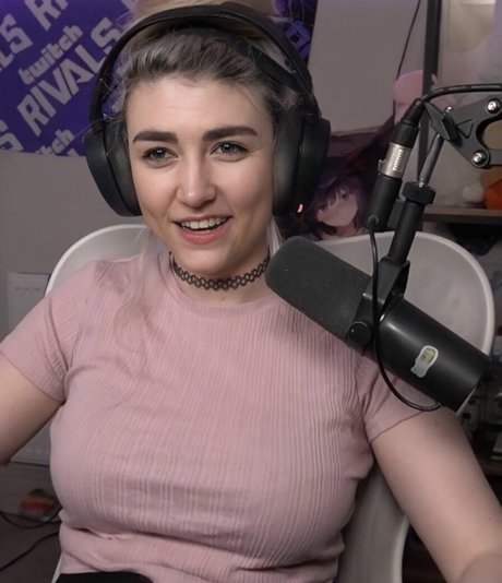 Wolfabelle erotic star pic