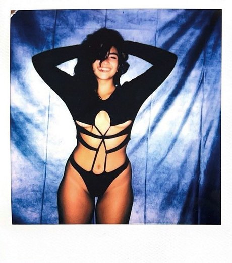 Sienna Mae Gomez exclusive actress images