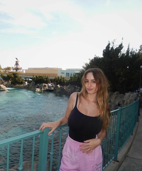 Charlotte Bregman sexy model pictures